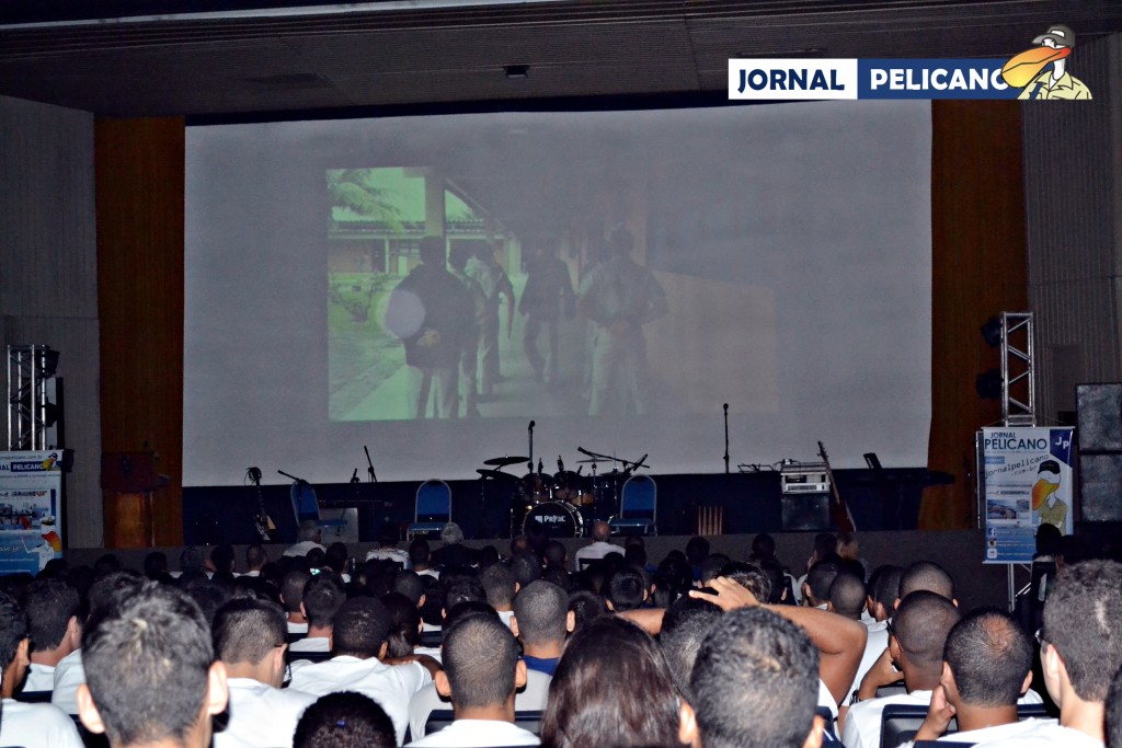 Alunos preparam curtas para serem exibidos na FIC 2015. (Foto: Al. Raphany / Jornal Pelicano)