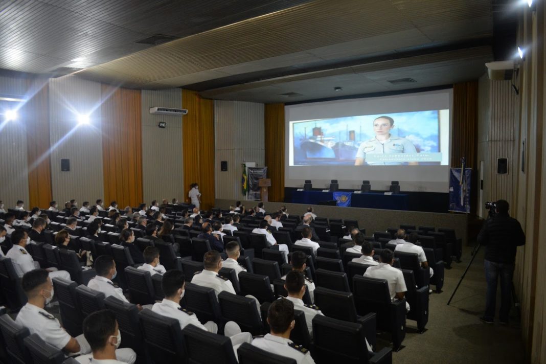 Participação dos alunos do CIAGA e membros da Comunidade Marítima no Seminário. Foto: CB Lopes/COMSOC CIAGA